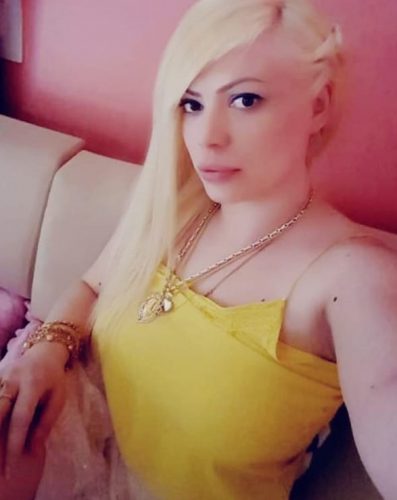 Alev-alev dans yapan hatun övgül