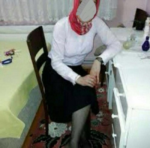 Alev-alev olgun hanım Gülin