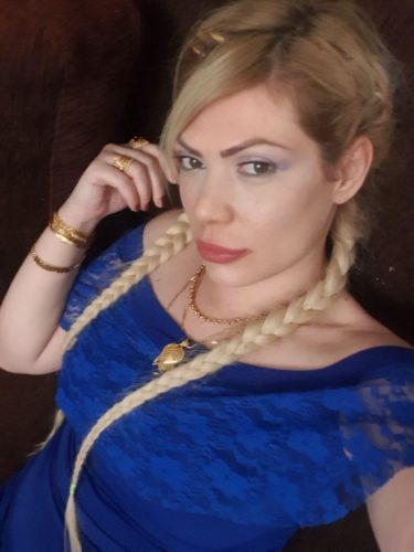 Alev-alev oral yapan escort Fatoş