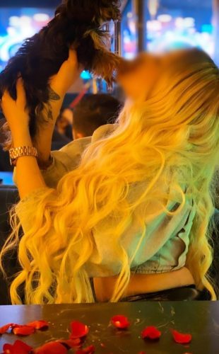 Ateşli öpüşmeyi seven escort Berin