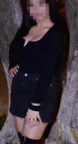 Benzersiz masaj yapan bayan Burçin