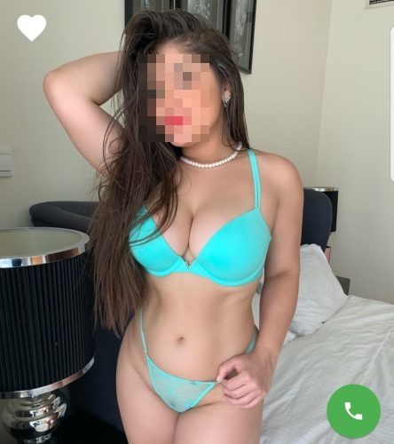 Benzersiz otelde buluşan eskort Gülbahar