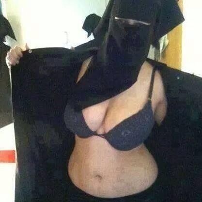 Çılgın dans yapan escort Naile