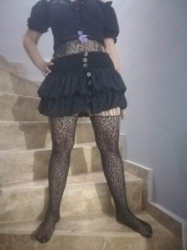 Çılgın dans yapan escort Nisa
