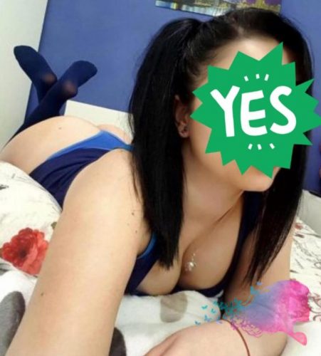 Cıvıl-cıvıl buğday tenli Gülbin