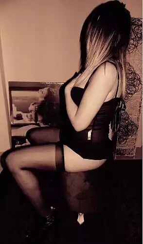 Cıvıl-cıvıl orijinal resimli bayan Başak