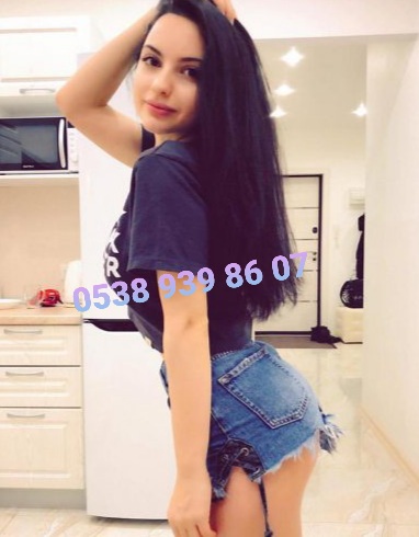Güzel evinde buluşan escort Afife