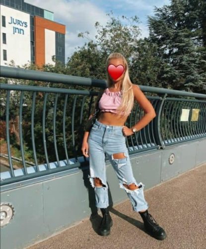 Güzel evinde buluşan escort Ayşegül