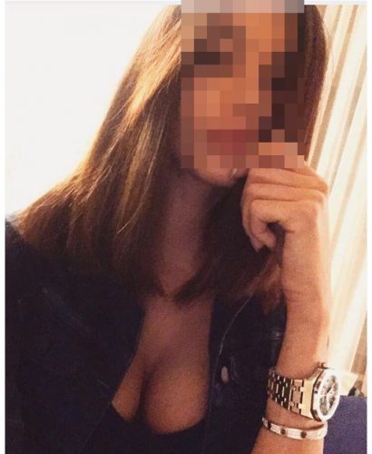 Kaliteli öpüşmeyi seven hanım Demet