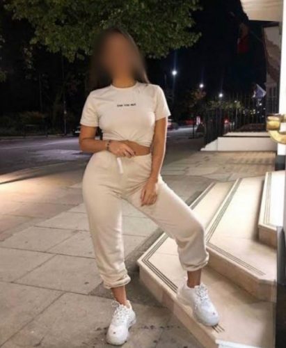 Kıvrak evinde buluşan eskort Ayşan