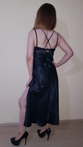 Kıvrak saksocu hatun Ajda