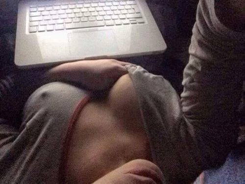 Kusursuz sarışın Asu