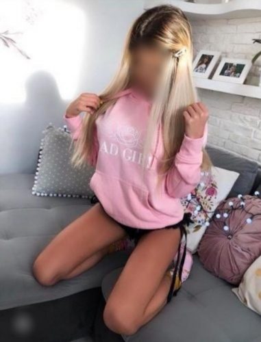 Muhteşem kumral bayan Fulden