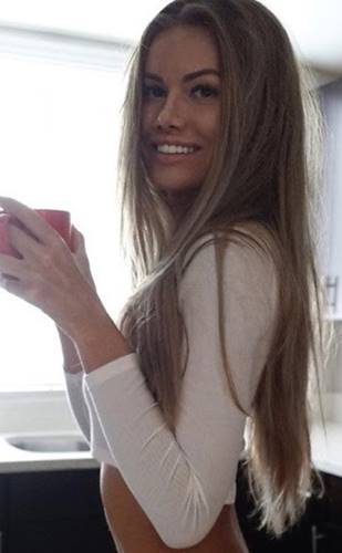 Seksi saksocu kadın Gülten