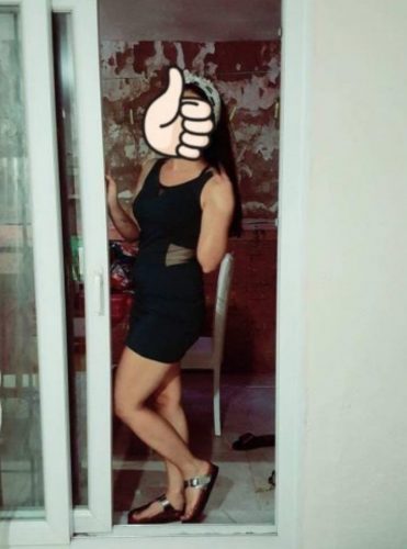 Seksi saksocu kadın Gülten