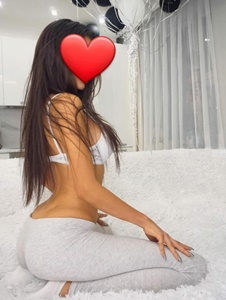 Seksi sarışın hatun Gökşin