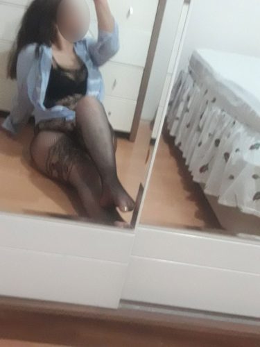 Şımarık masaj yapan eskort Eftalya